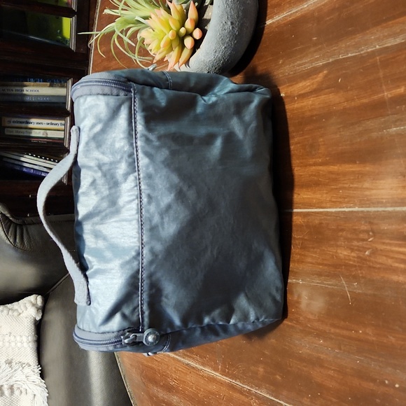 Kipling Kichirou Metallic Lunch Bag - Picture 2 of 6